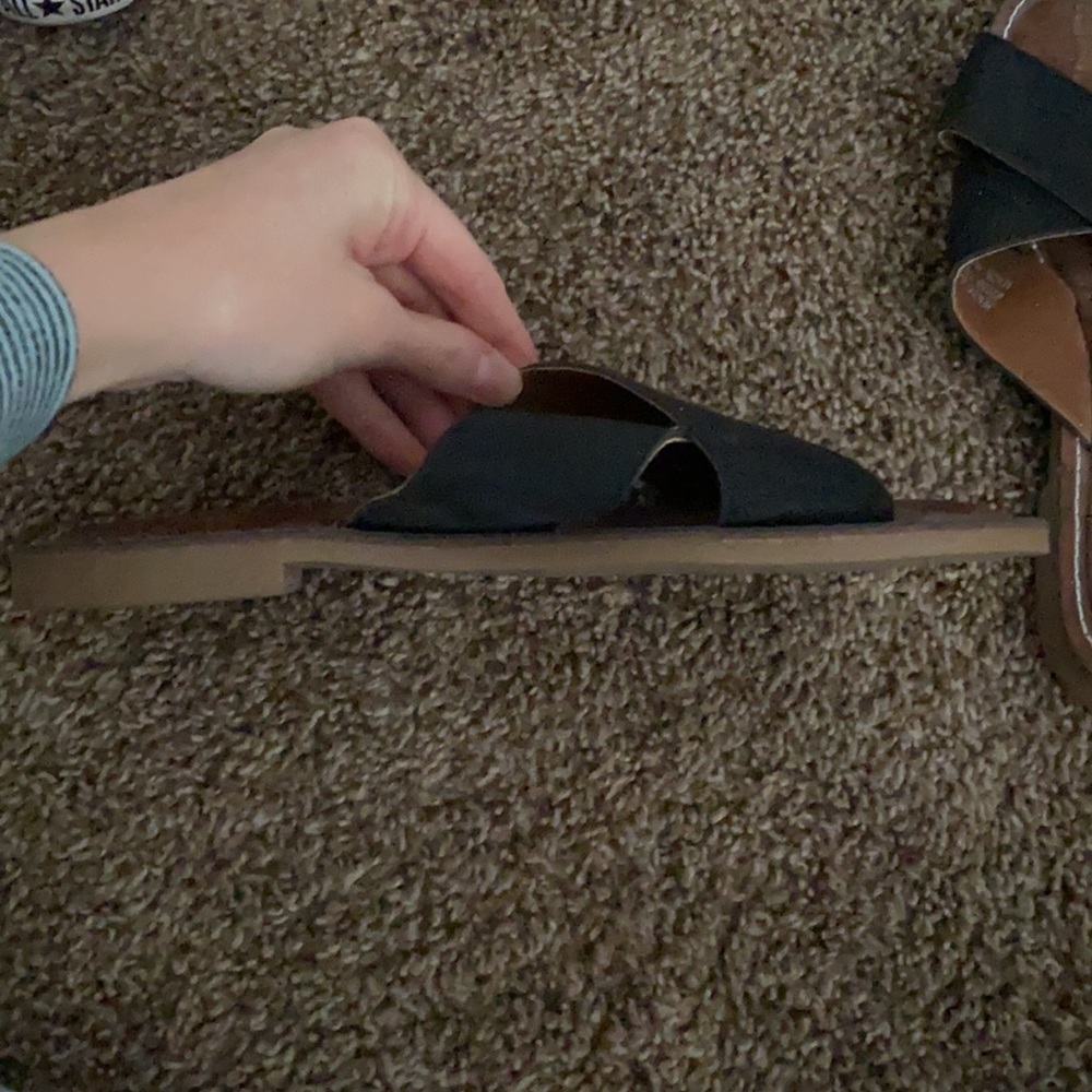 Brown sandals with black suede straps. Foam soles - Picture 2 of 6